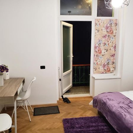 Appartement Basarab 2 à Braşov Extérieur photo